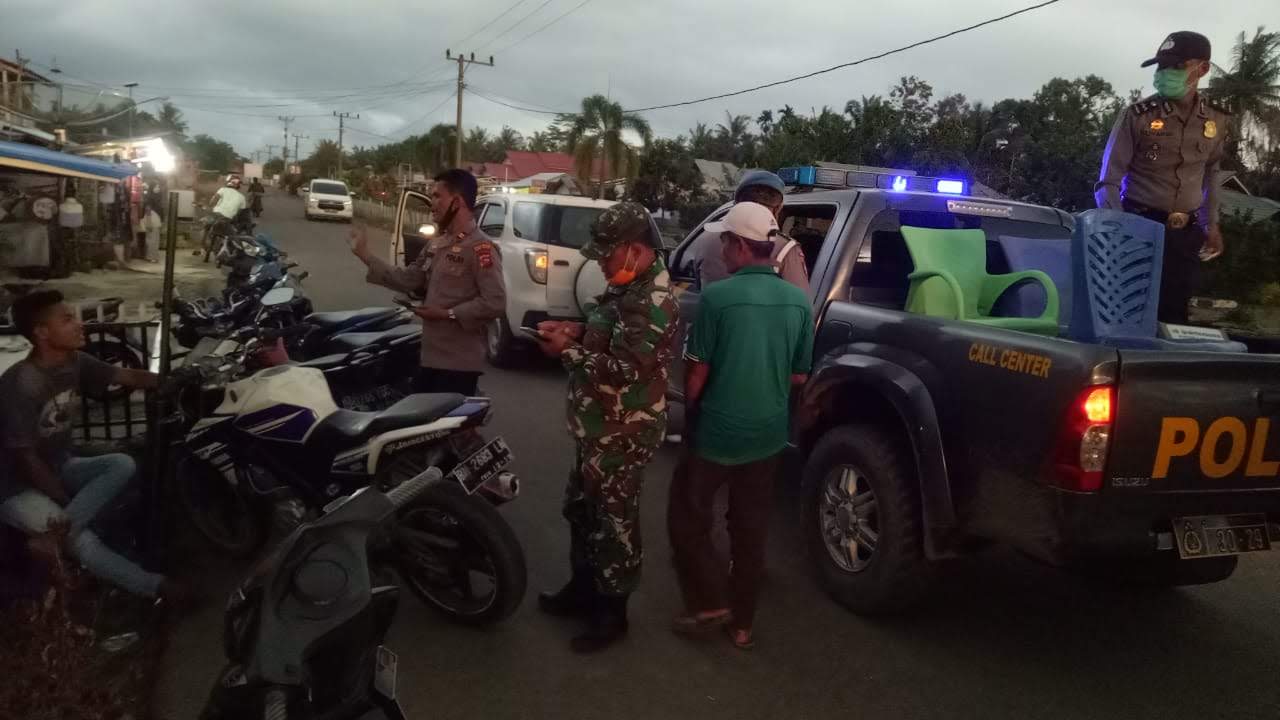 SOSIALISASI TENTANG PENERAPAN PSBB DI KECAMATAN SILAUT